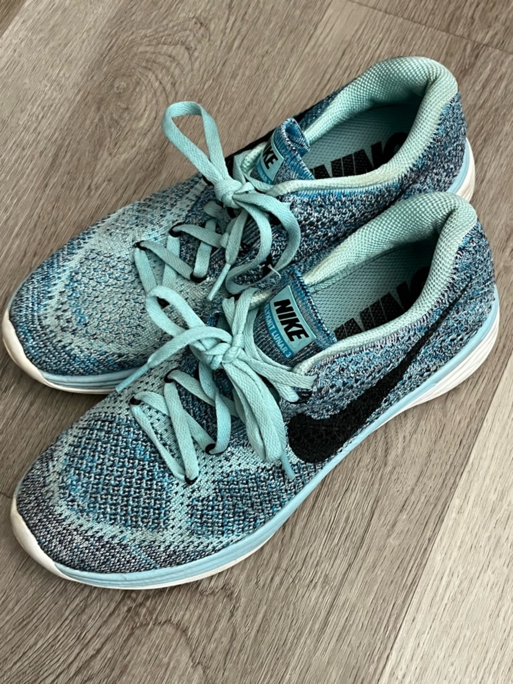Nike Women’s‎ Flyknit Lunar 3 Running Shoes -size 8